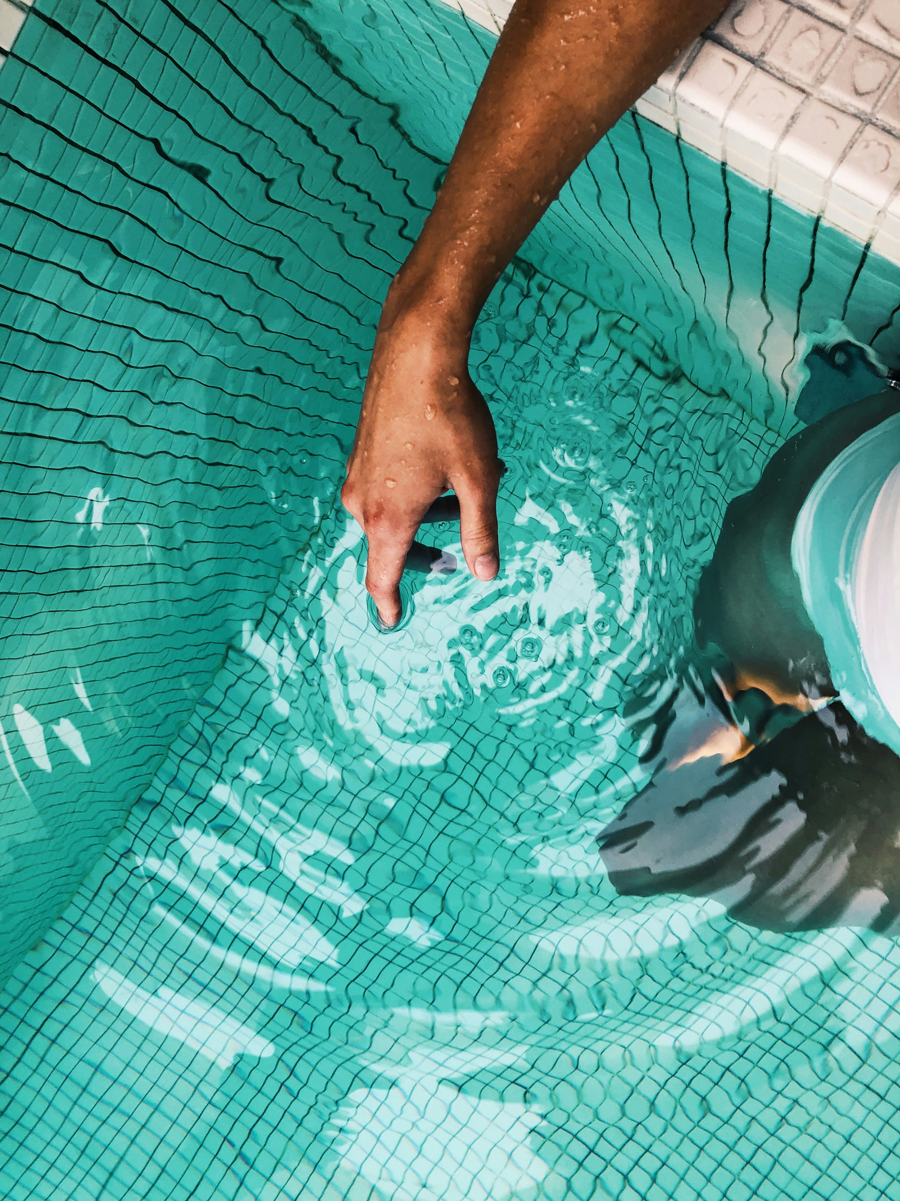 Construction et rénovation de piscines sur la Côte d'Azur : tout ce qu'il faut savoir