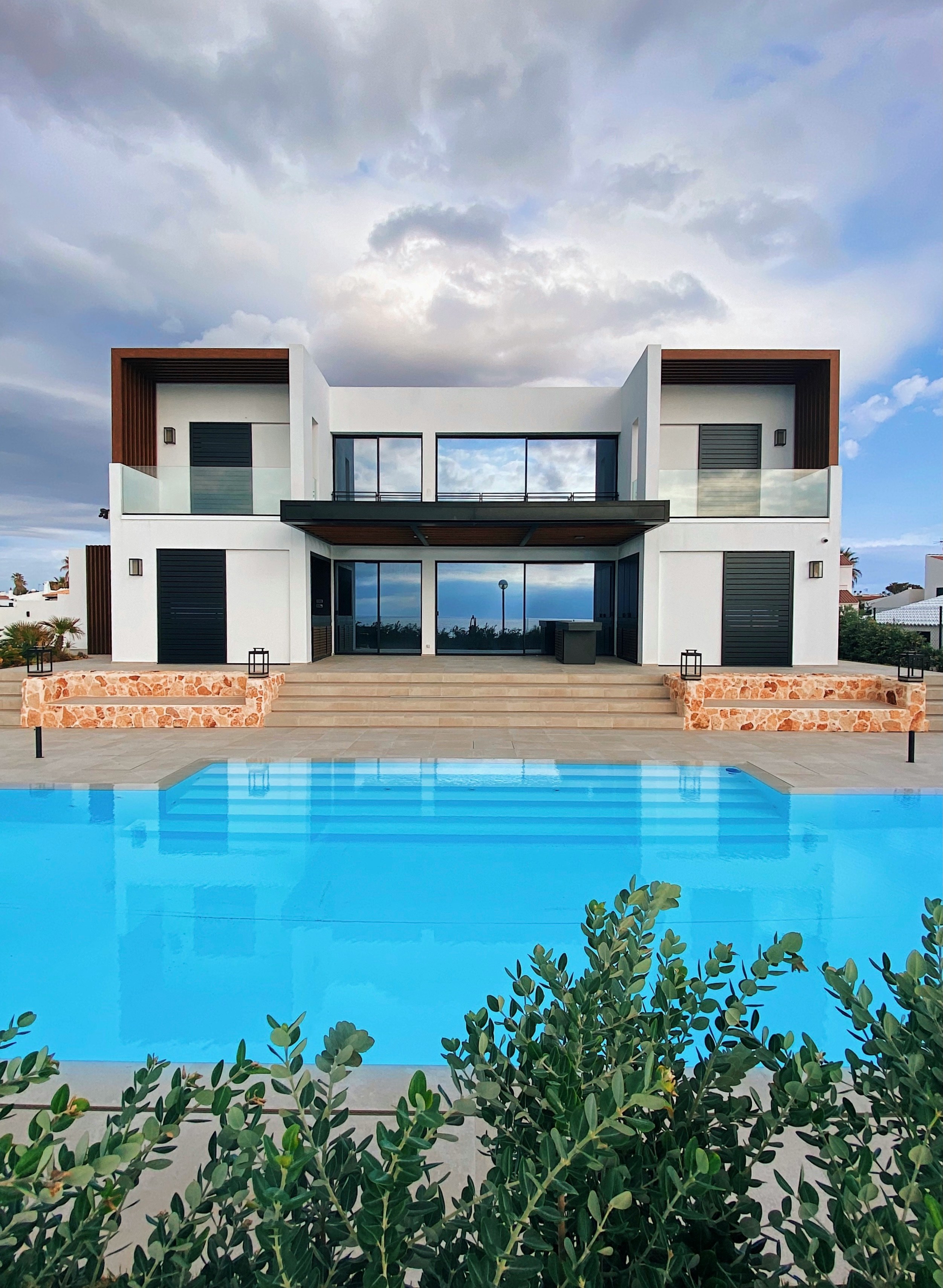 Les 10 Erreurs à Éviter Lors de la Rénovation d'une Villa sur la Côte d'Azur